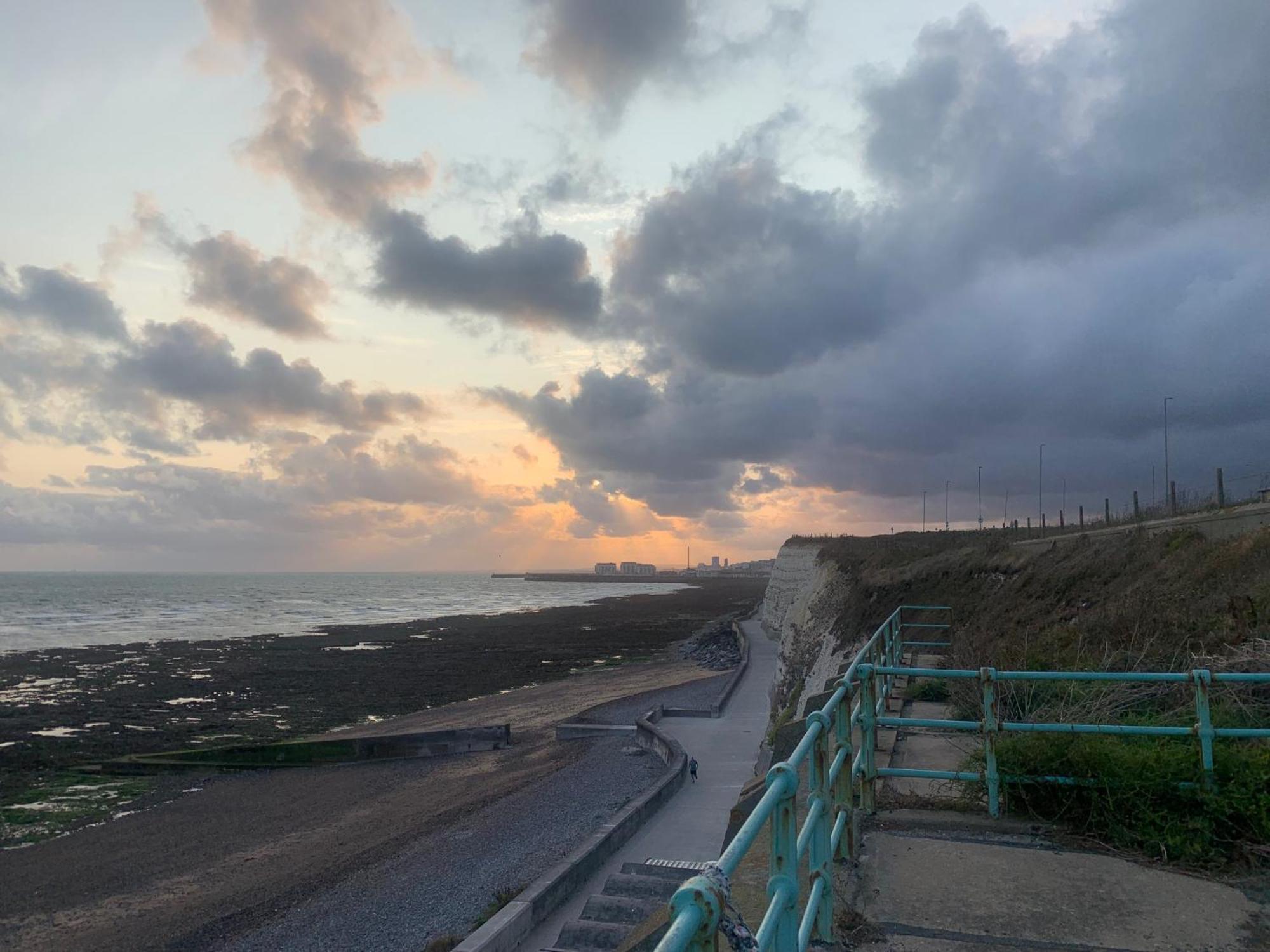 Sanctuary By The Sea With Large Room Including Lounge, Bathroom, Direct Garden Access & Free Parking Brighton Exterior foto